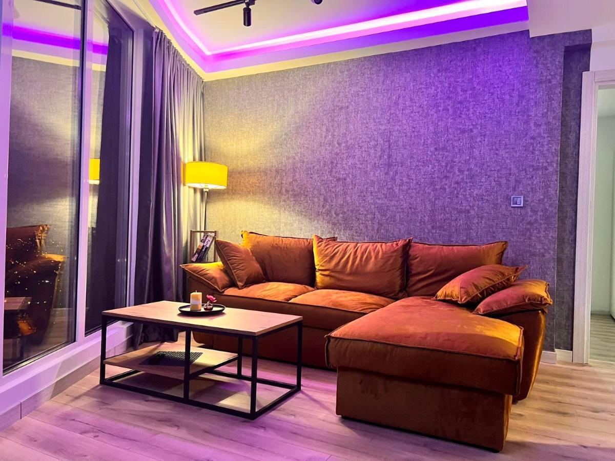Alfred Sky Smart Apartment 29Th Spa Included Скопье Экстерьер фото