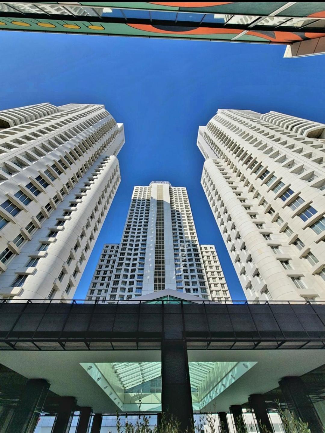 Alfred Sky Smart Apartment 29Th Spa Included Скопье Экстерьер фото